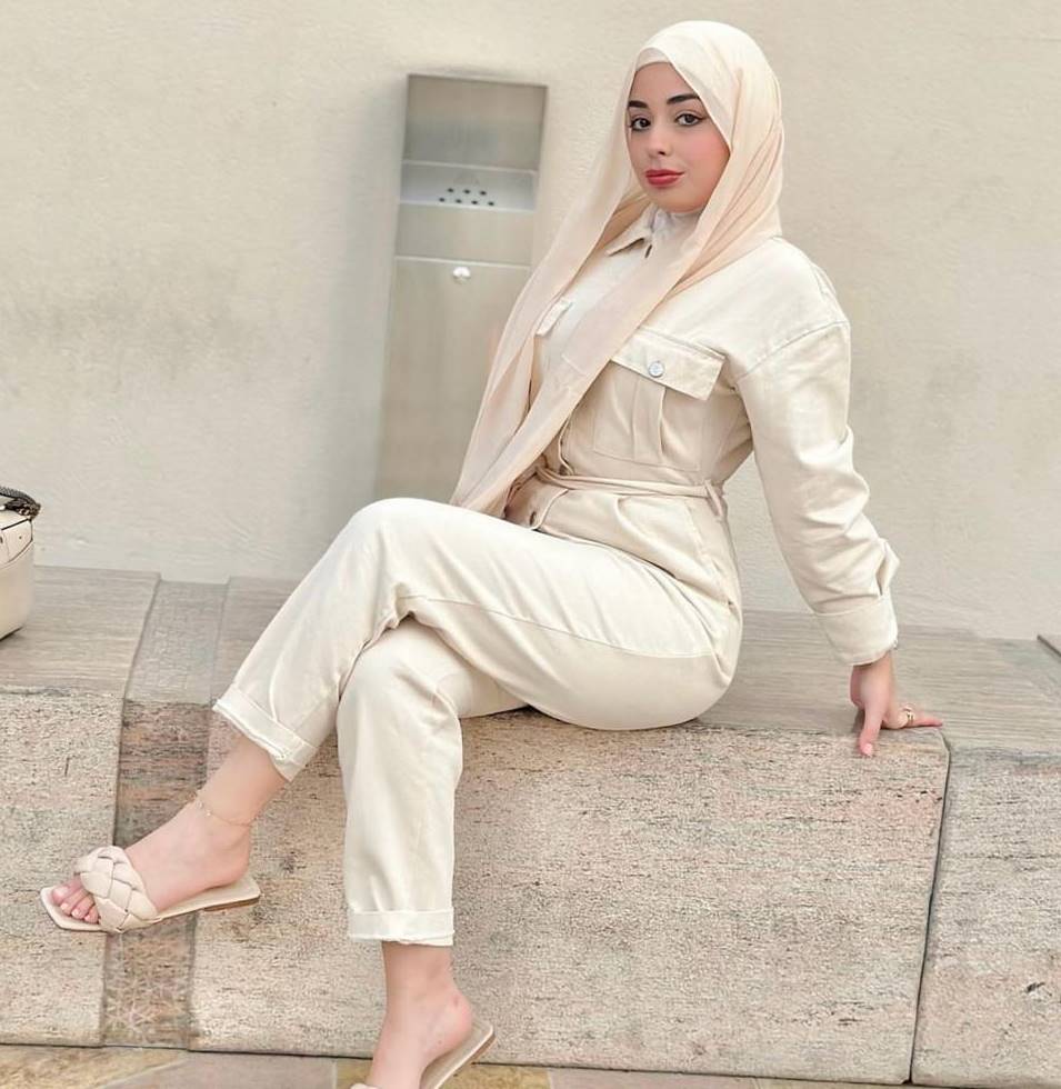 Kapalı Escort Bayan Melikeyle Renkli Dünyası